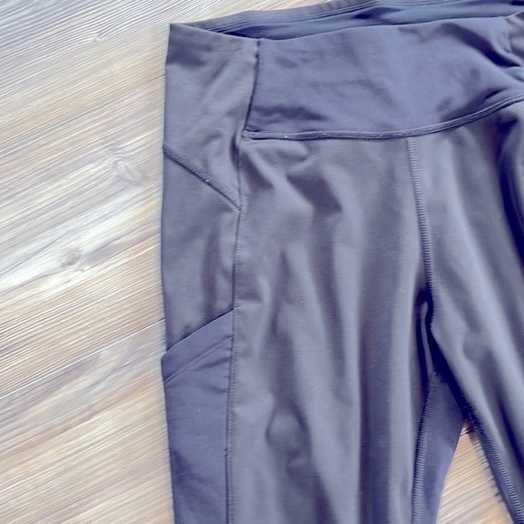 MEC womens medium leggings in black - Picture 2 of 10